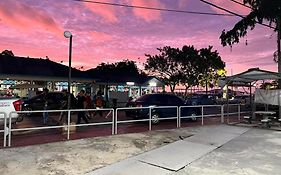 Kesuma Homestay Pantai Murni